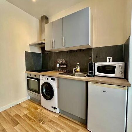 Dezy'S House Apartment Nice Bagian luar foto